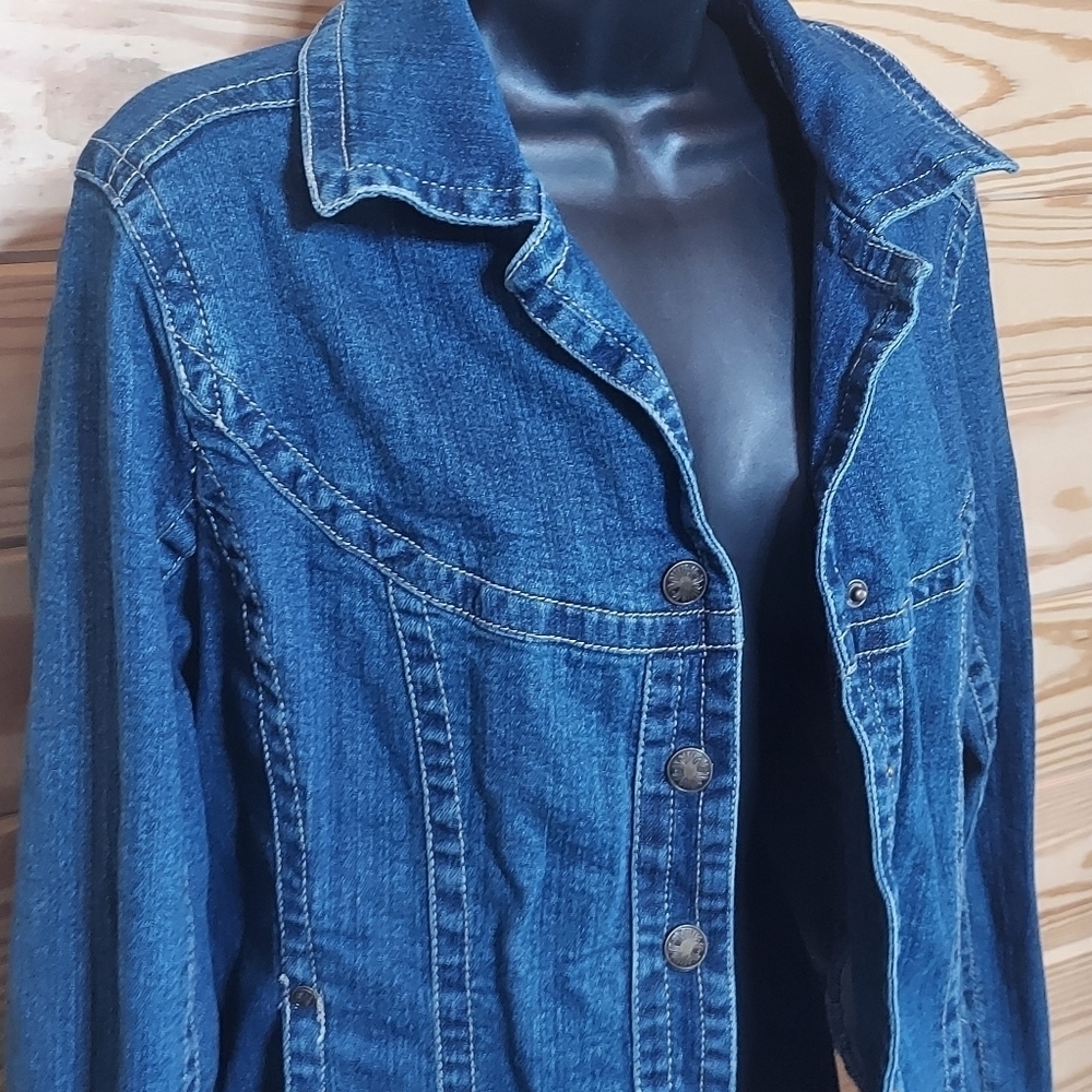 Jean Jacket Size Large - Picture 4 of 7